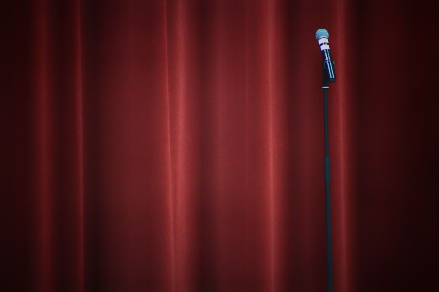 Behind the Scenes of a Jake Leizear Performance